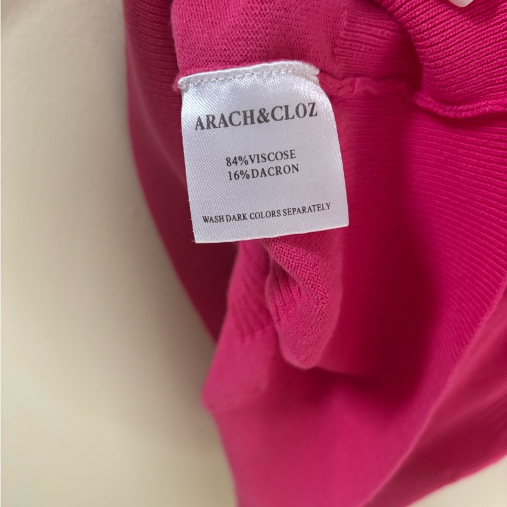 Vibrant Pink Knit Textured V-Neck Top - Picture 5 of 6